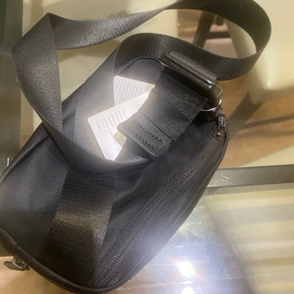 Lululemon everyday belt bag